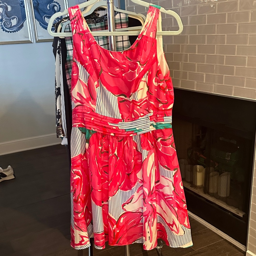 Vineyard Vines Pink and White Floral Mini Dress